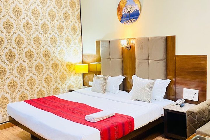 Room 44 of 63