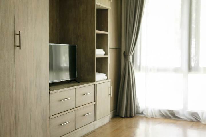 Room 34 of 111