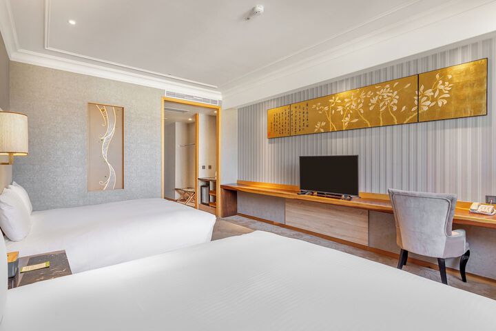 Room 30 of 86