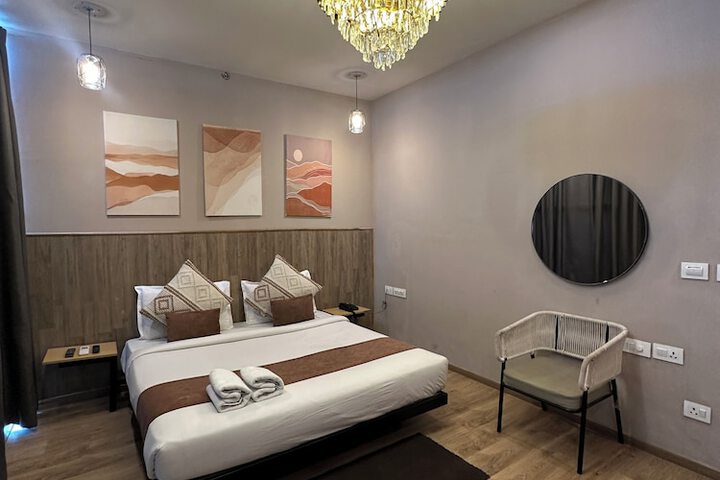 Room 4 of 47