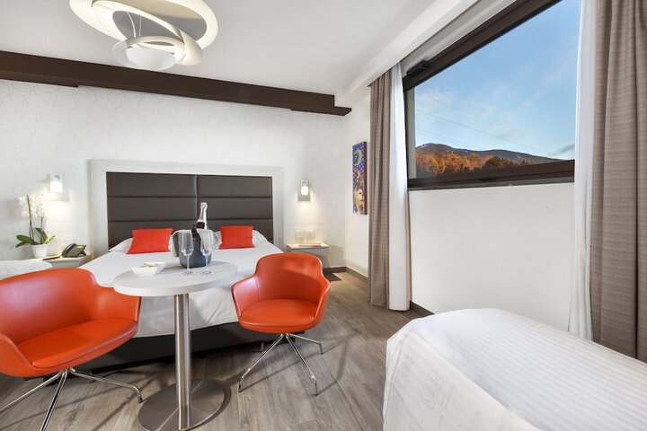 Room 21 of 155