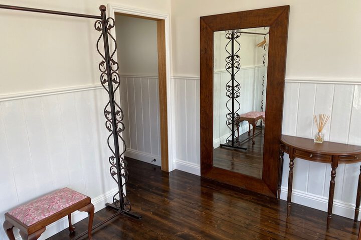 Room 25 of 128