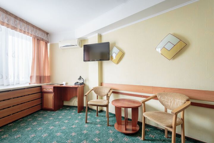 Room 41 of 77