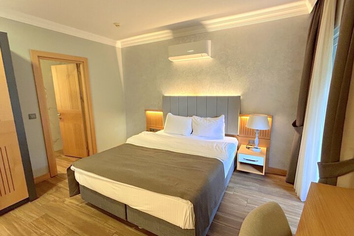 Room 32 of 110