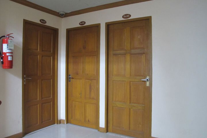 Ballroom/Hall 30 of 33