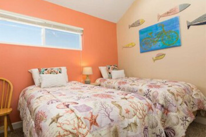 Room 26 of 32