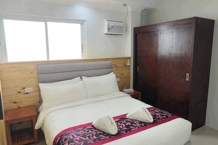 Room 15 of 40