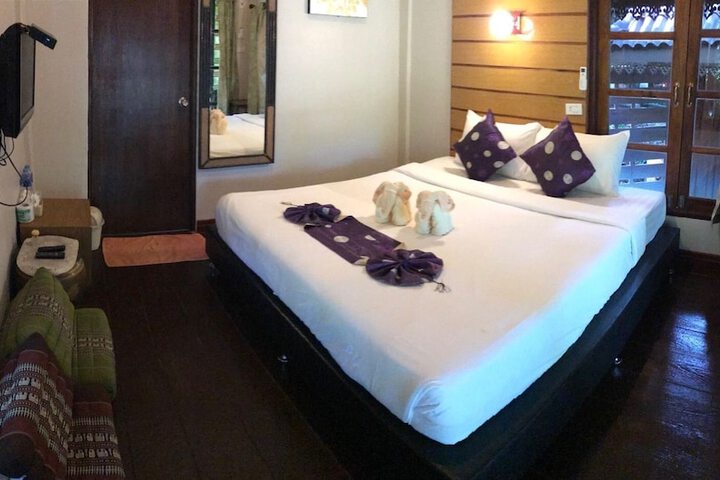 Room 13 of 54
