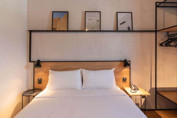 Hotel 93 of 96