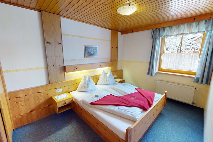 Room 10 of 59