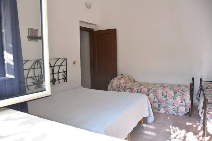 Room 12 of 17