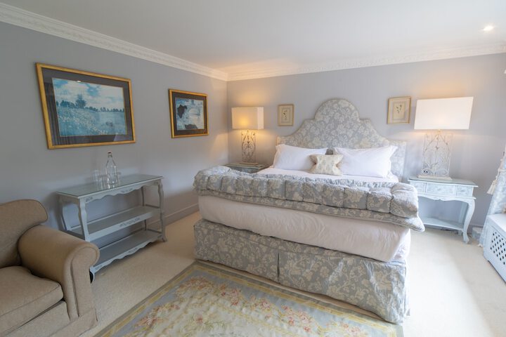 Room 40 of 161