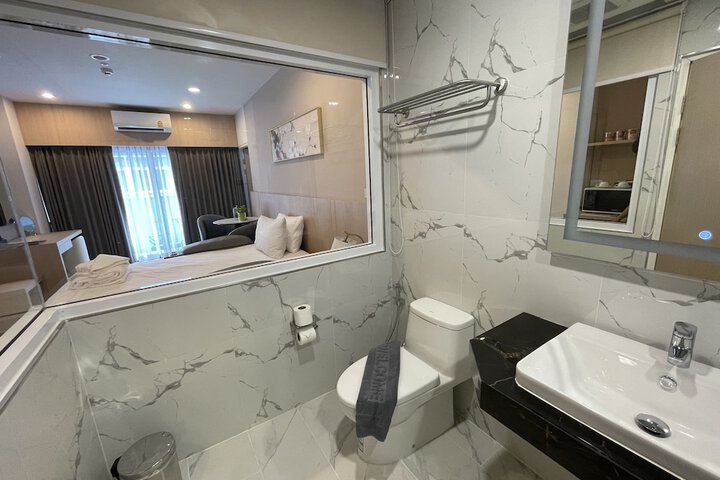 Room 20 of 27