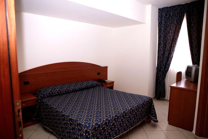 Room 6 of 23
