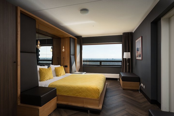 Room 21 of 56