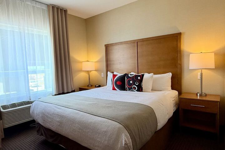 Room 10 of 30