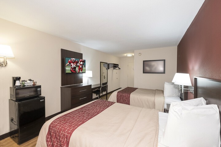 Deluxe 2 Double Beds (2 of 4)