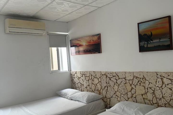 Room 3 of 10