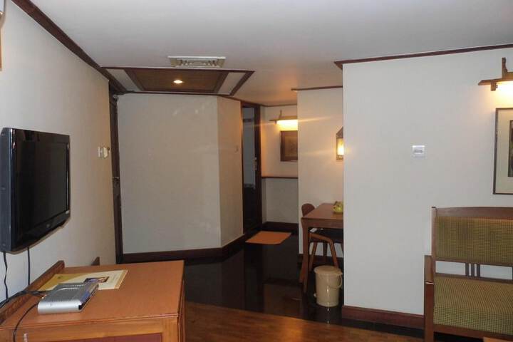 Room 36 of 62