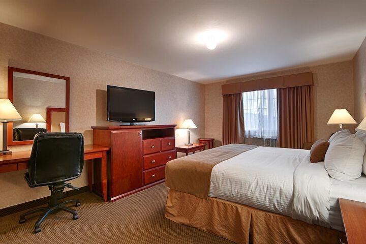 Room 4 of 37