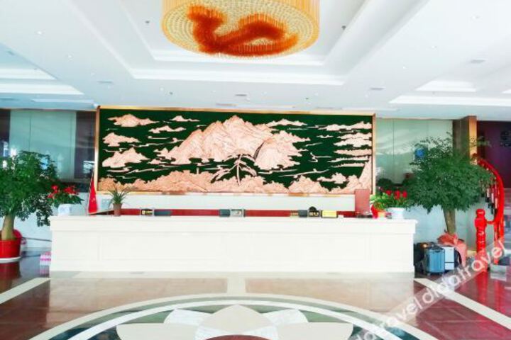 Hotel Interior 6 of 27