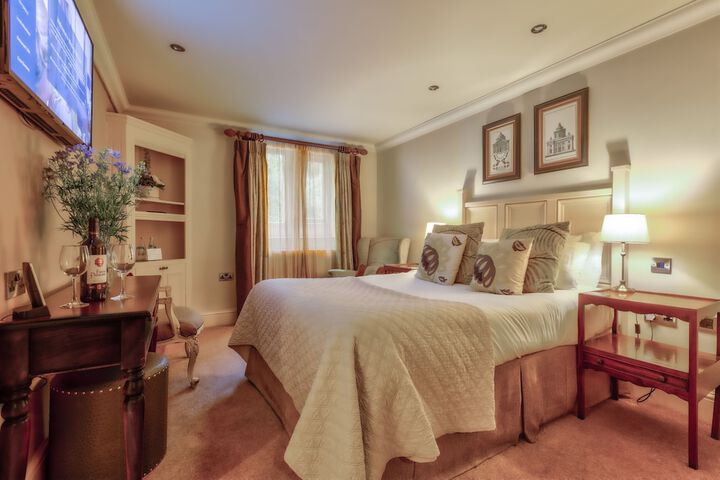 Room 12 of 50