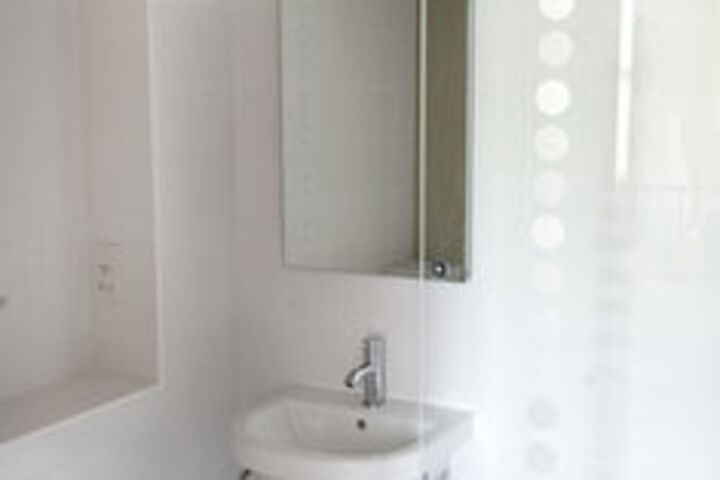 Room 2 of 48