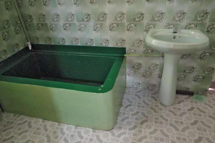 Room 14 of 25