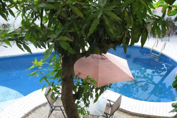 Pool 37 of 64