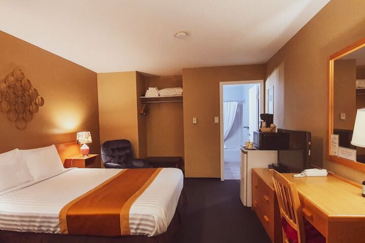Room 54 of 71