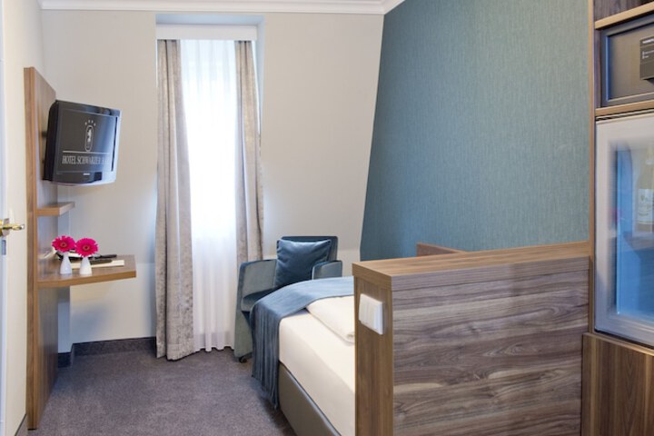 Room 16 of 53