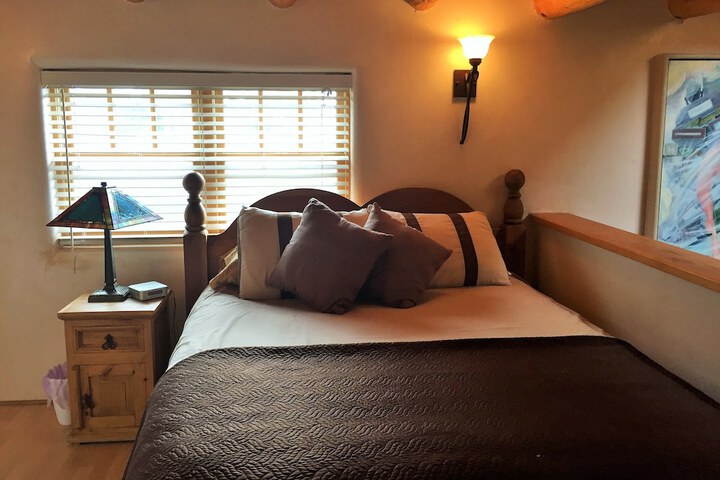 Room 17 of 80
