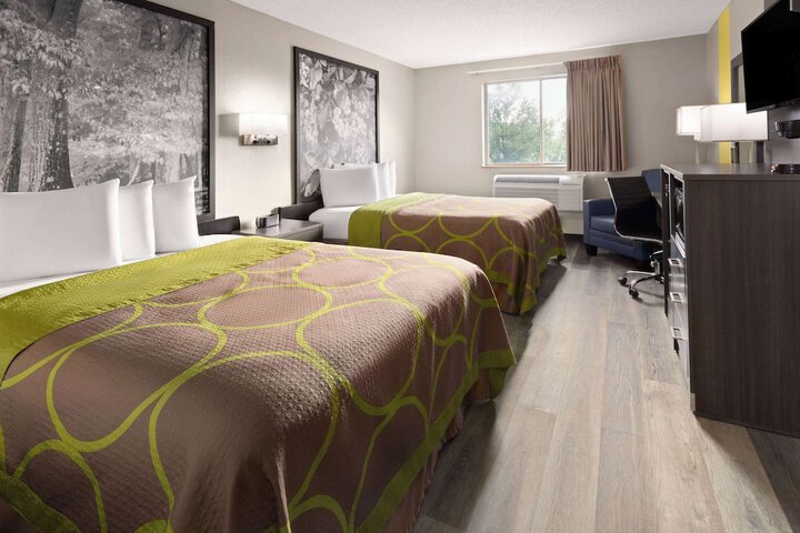 2 Queen Beds (3 of 7)
