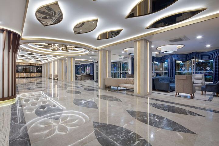 Hotel Lobby