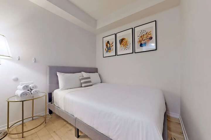 Room 146 of 185