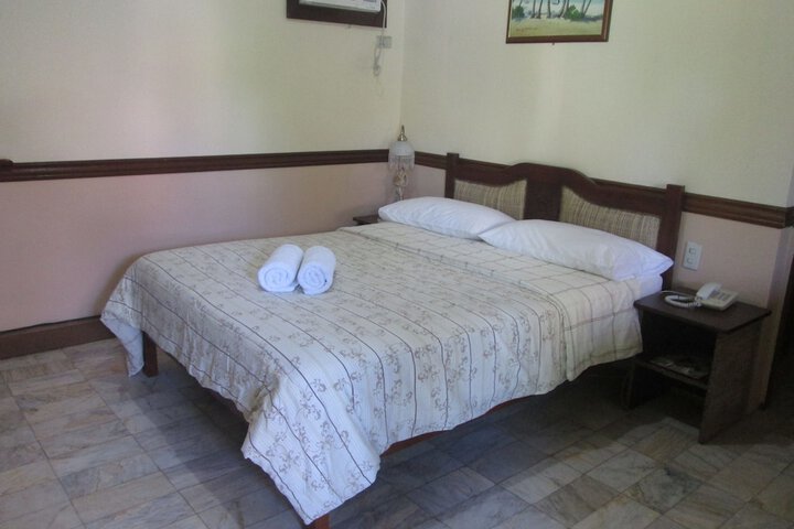 Room 4 of 51