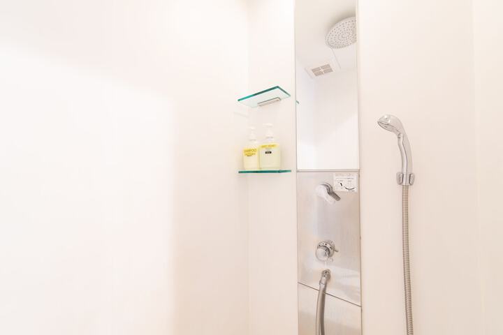 Clean Restrooms