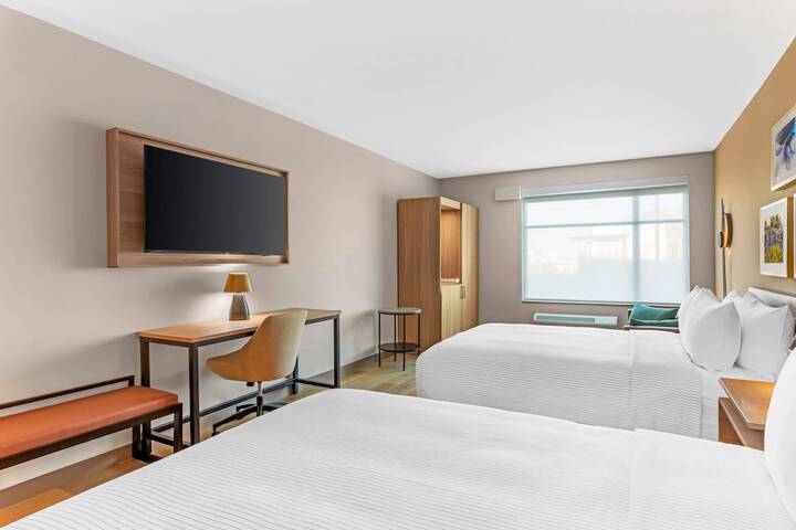 Room 25 of 68