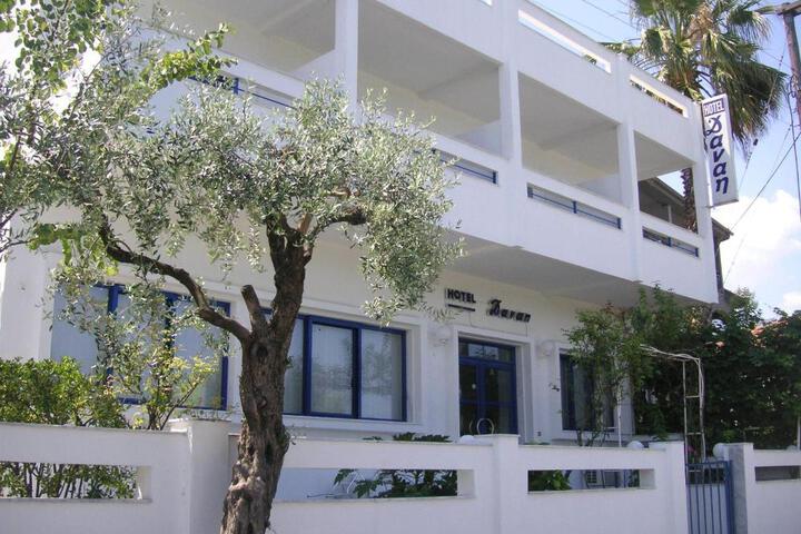 Danae Hotel