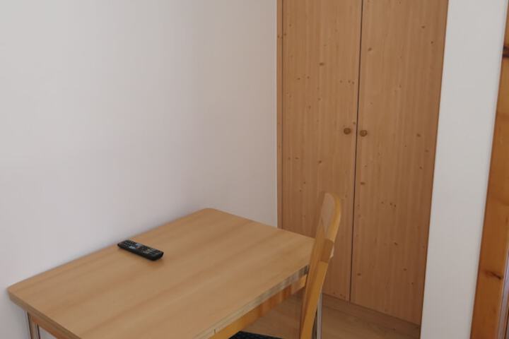 Room 29 of 49
