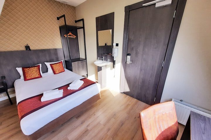 Room 18 of 45