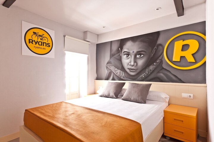 Room 2 of 5