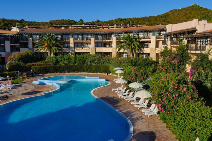 Pool Hotel