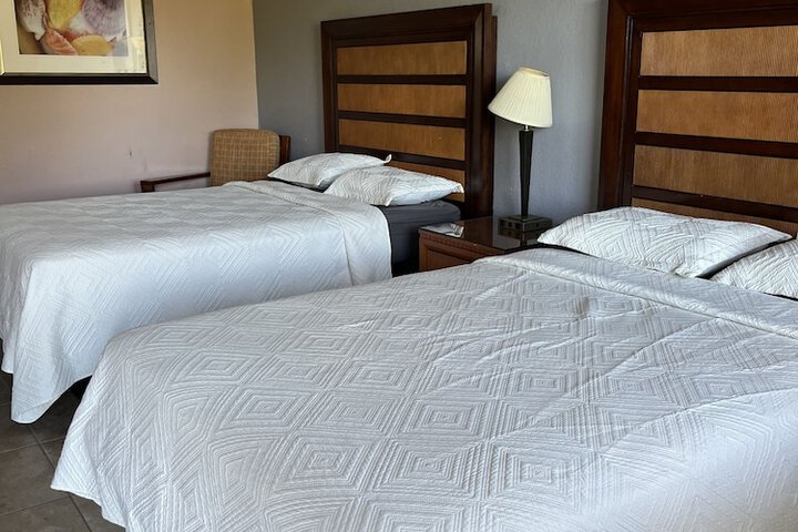 1 Double Bed (2 of 9)