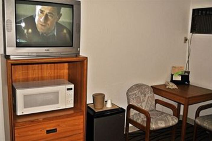 Room 23 of 29