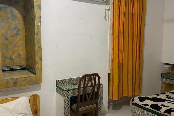 Room 4 of 24