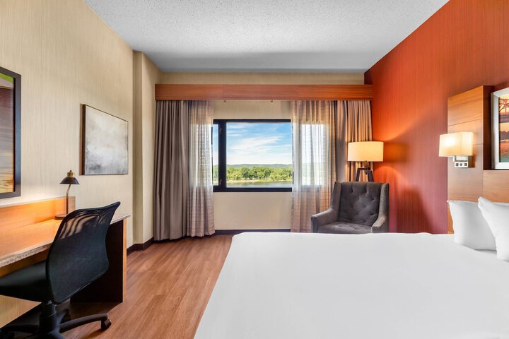 Room 34 of 123