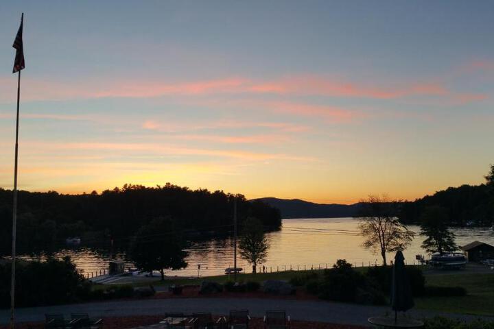 Exterior of Bayside Resort Lake George NY