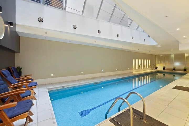 Pool 31 of 64