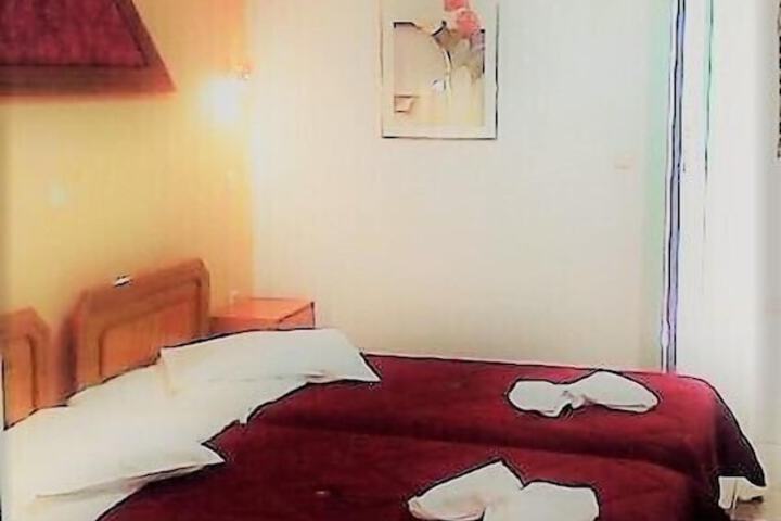 Room 15 of 54